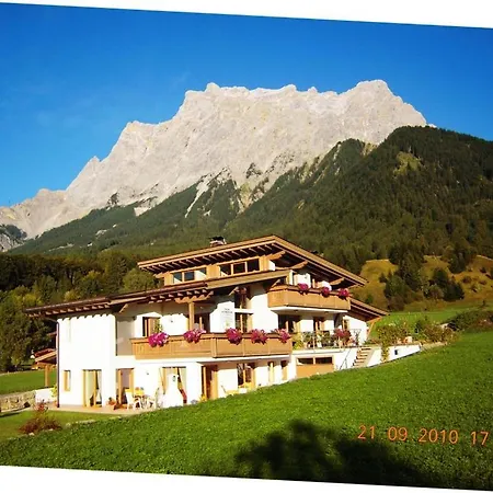 Haus Angelika Ehrwald